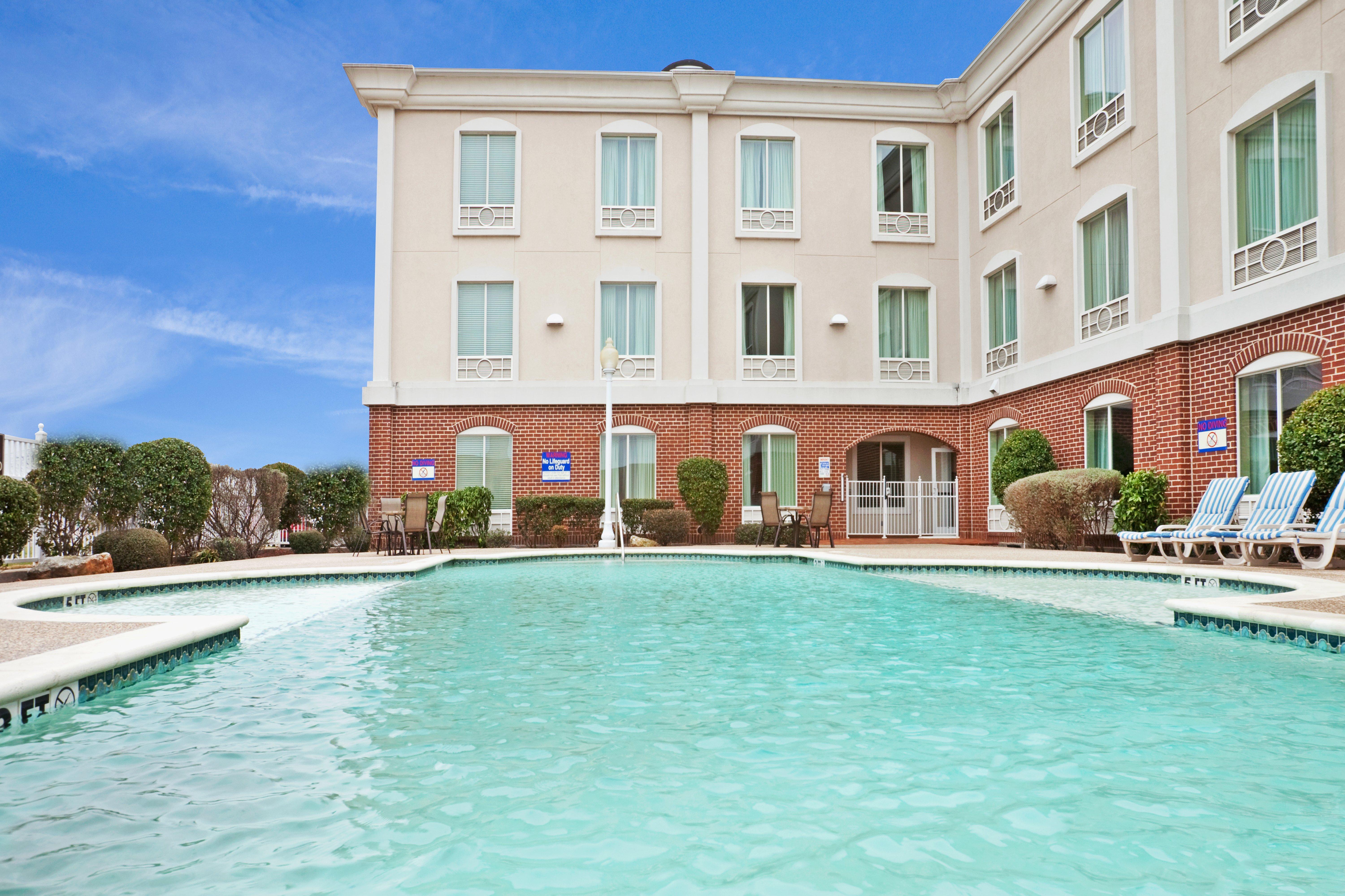 Holiday Inn Express & Suites Waxahachie By Ihg Ngoại thất bức ảnh