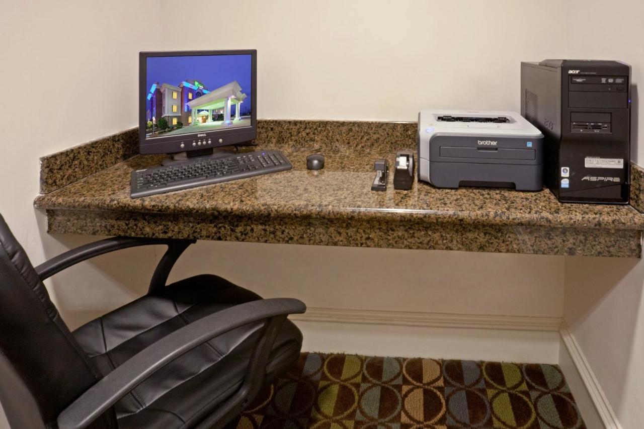 Holiday Inn Express & Suites Waxahachie By Ihg Ngoại thất bức ảnh